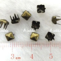 NDA043CPR Doll Dress Making Tools Mini Square Rivet 4mm Copper NDA043CPR Doll Dress Making Tools Mini Square Rivet 4mm Copper
