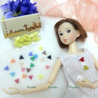 NDB010YEW Doll Dress Making Tiny Button Triangle 6.5mm Yellow NDB010YEW Doll Dress Making Tiny Button Triangle 6.5mm Yellow